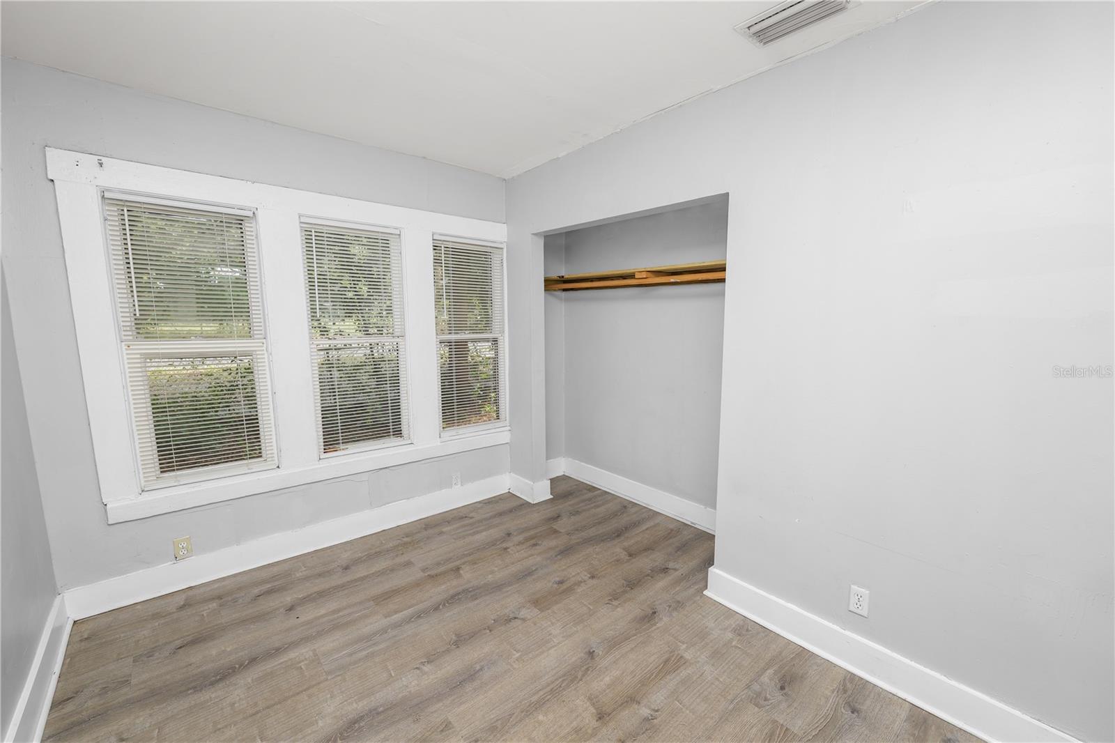 SULPHUR SPGS ADD - Residential