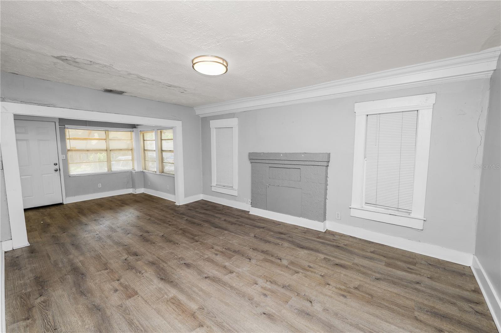 SULPHUR SPGS ADD - Residential