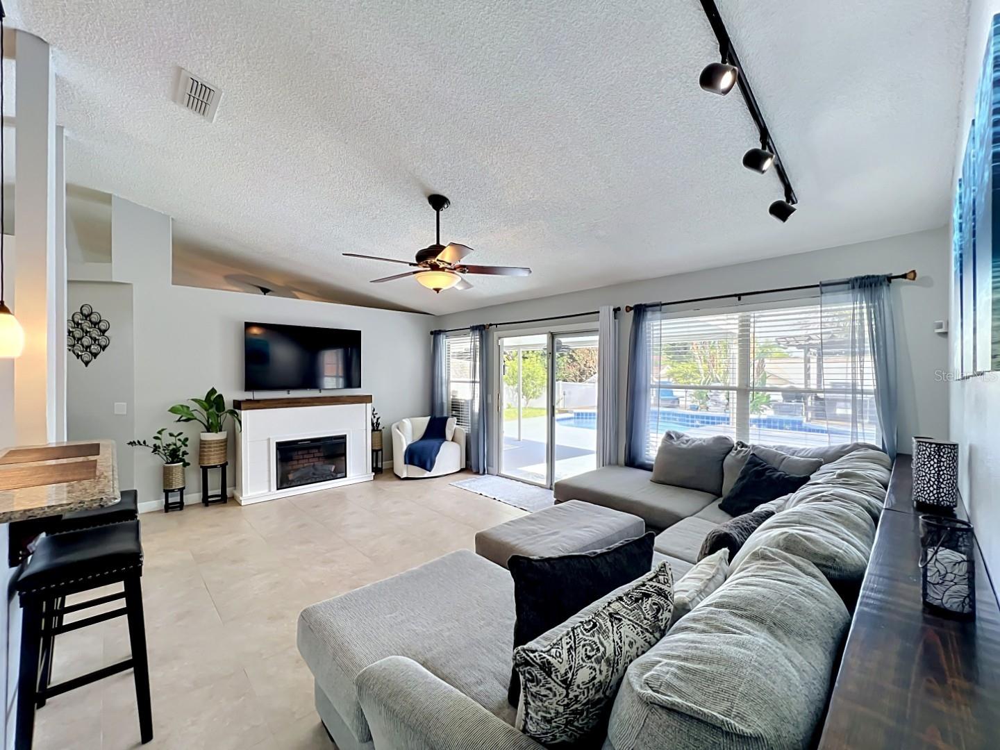 SAWMILL PH 01 - Residential