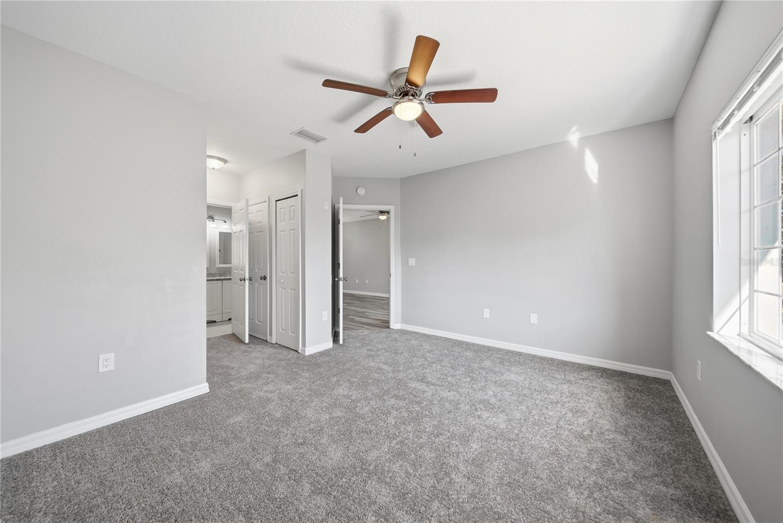 VILLAGES OF BLOOMINGDALE CONDO - Residential Lease