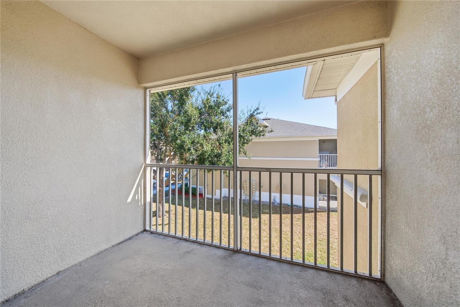 VILLAGES OF BLOOMINGDALE CONDO - Residential Lease