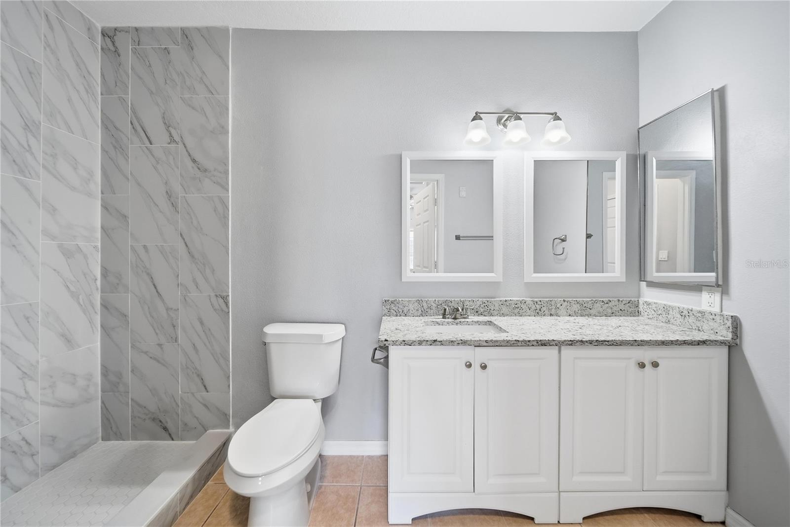 VILLAGES OF BLOOMINGDALE CONDO - Residential Lease