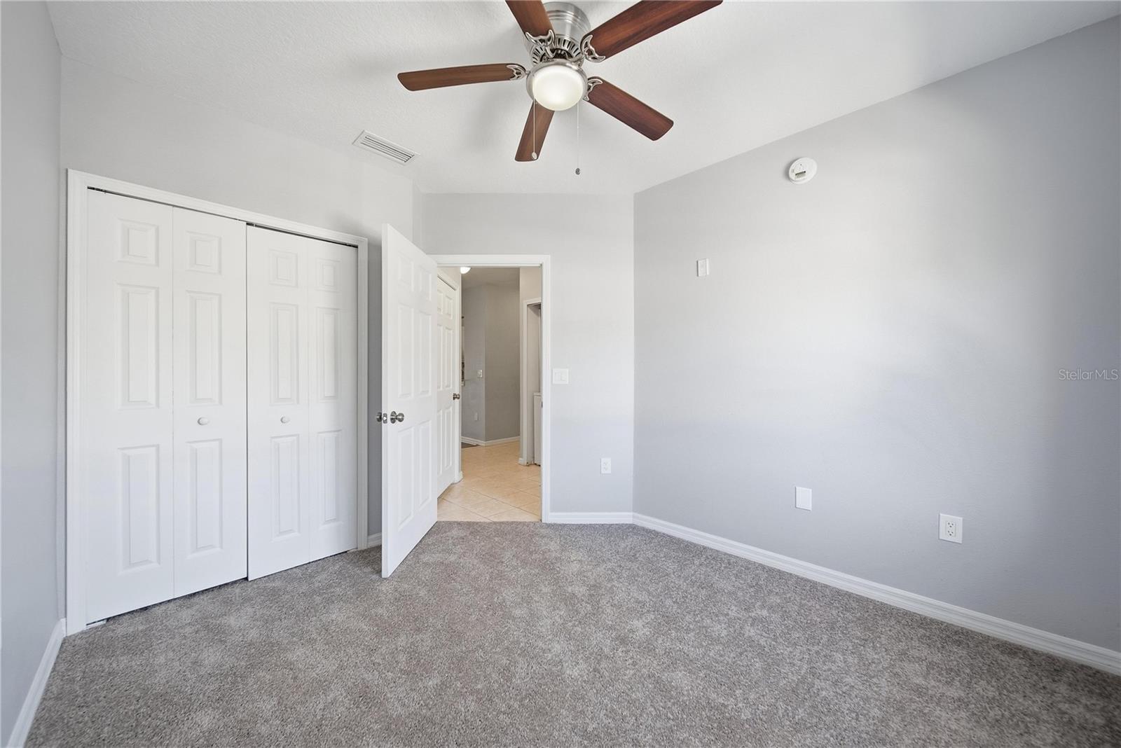 VILLAGES OF BLOOMINGDALE CONDO - Residential Lease