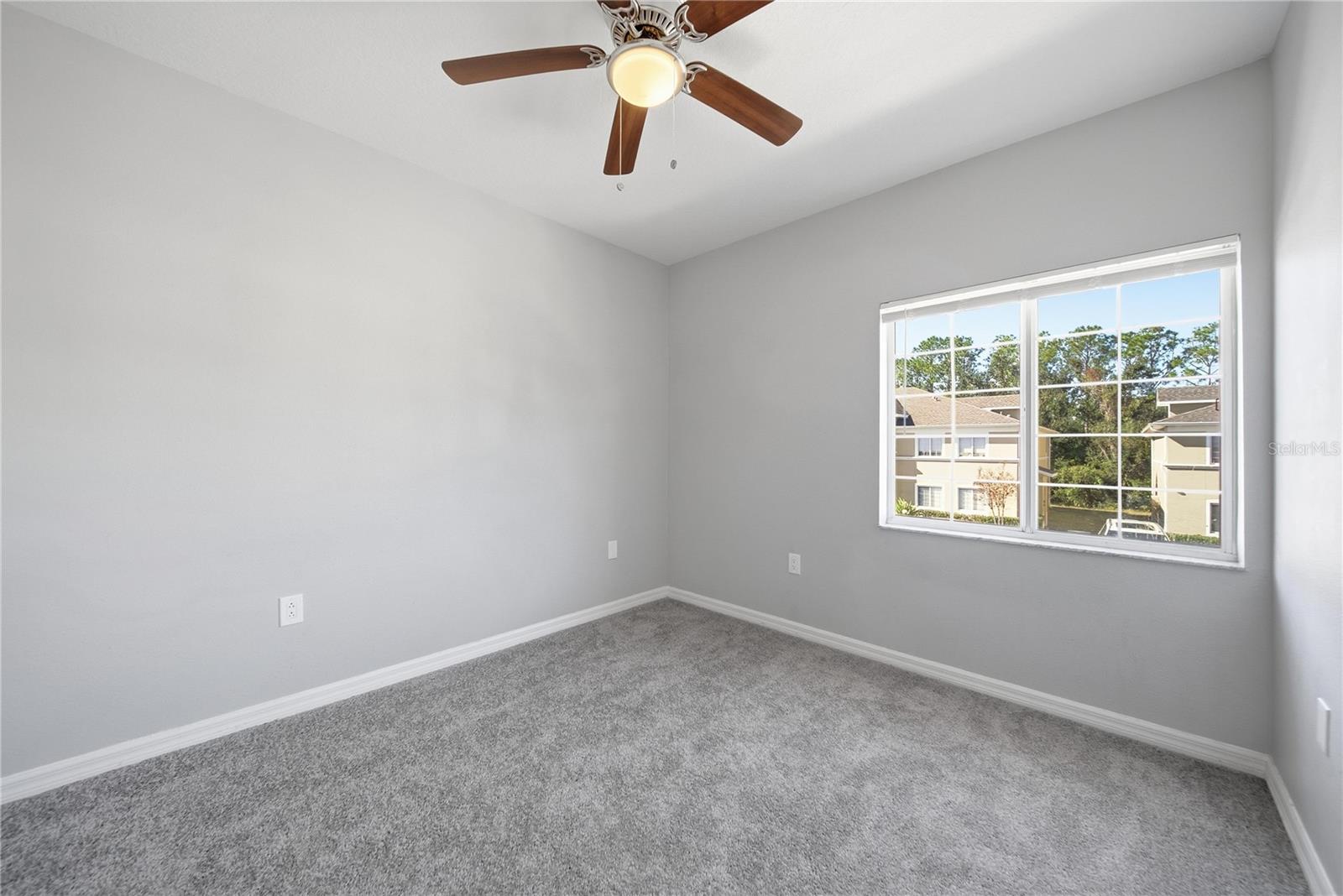 VILLAGES OF BLOOMINGDALE CONDO - Residential Lease