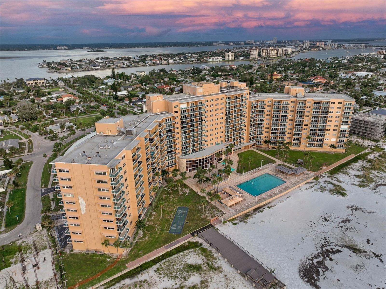 REGATTA BEACH CLUB CONDO - Residential