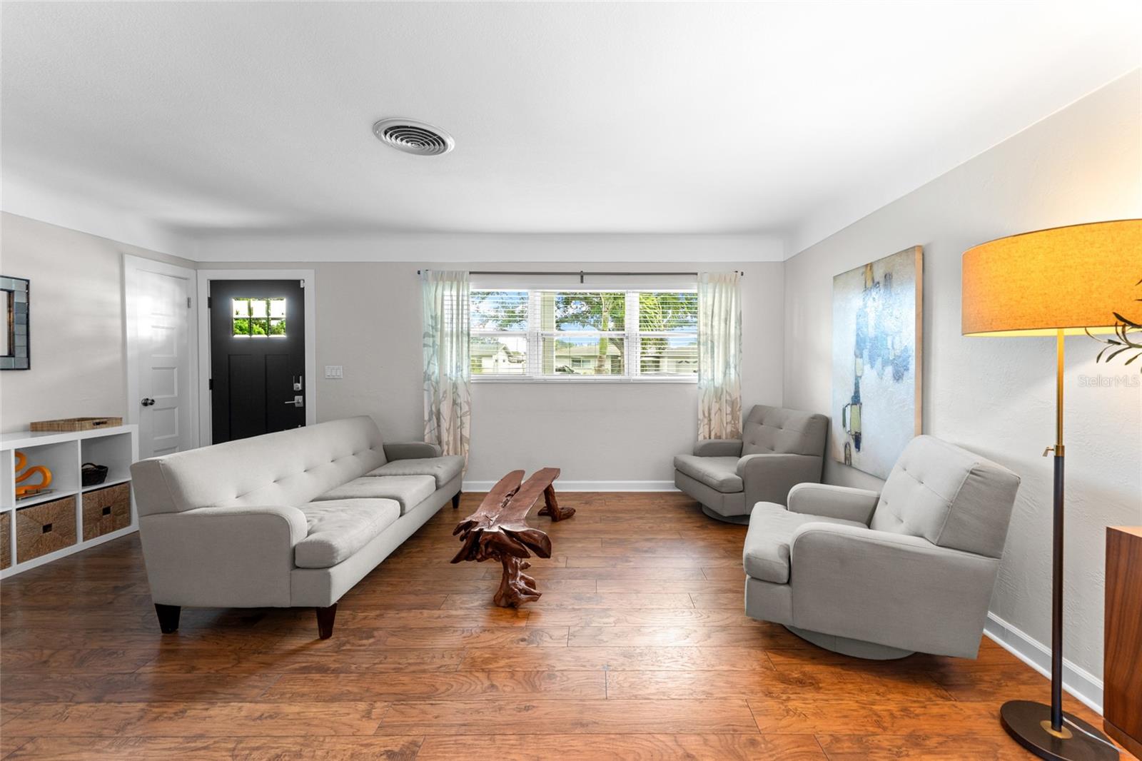 LAKE LOUISE - Residential