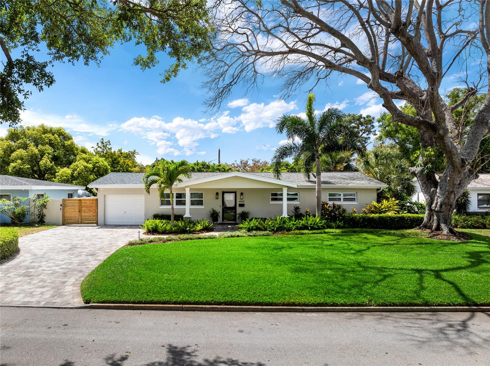 LAKE LOUISE - Residential