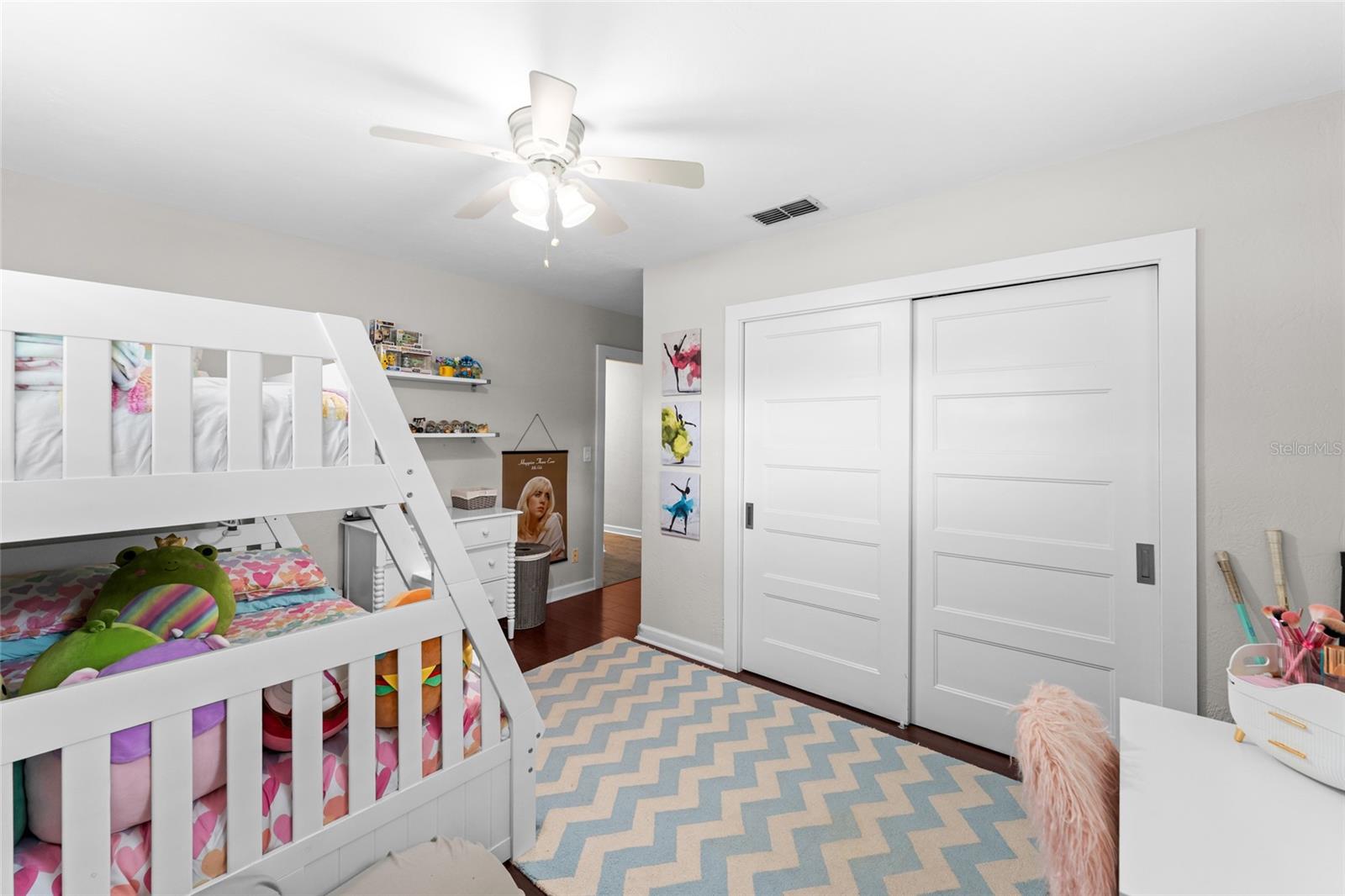 LAKE LOUISE - Residential