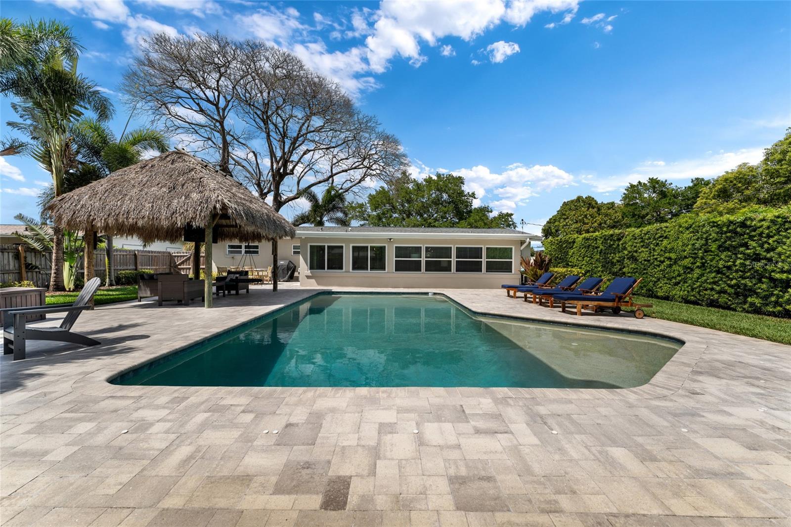 LAKE LOUISE - Residential