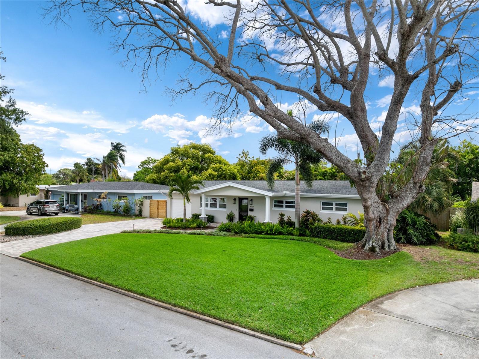 LAKE LOUISE - Residential