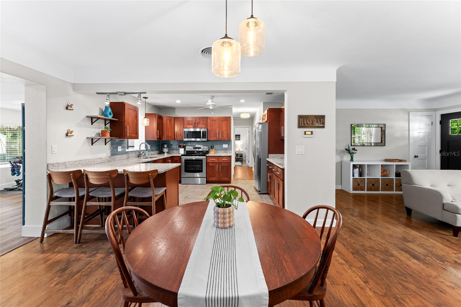 LAKE LOUISE - Residential