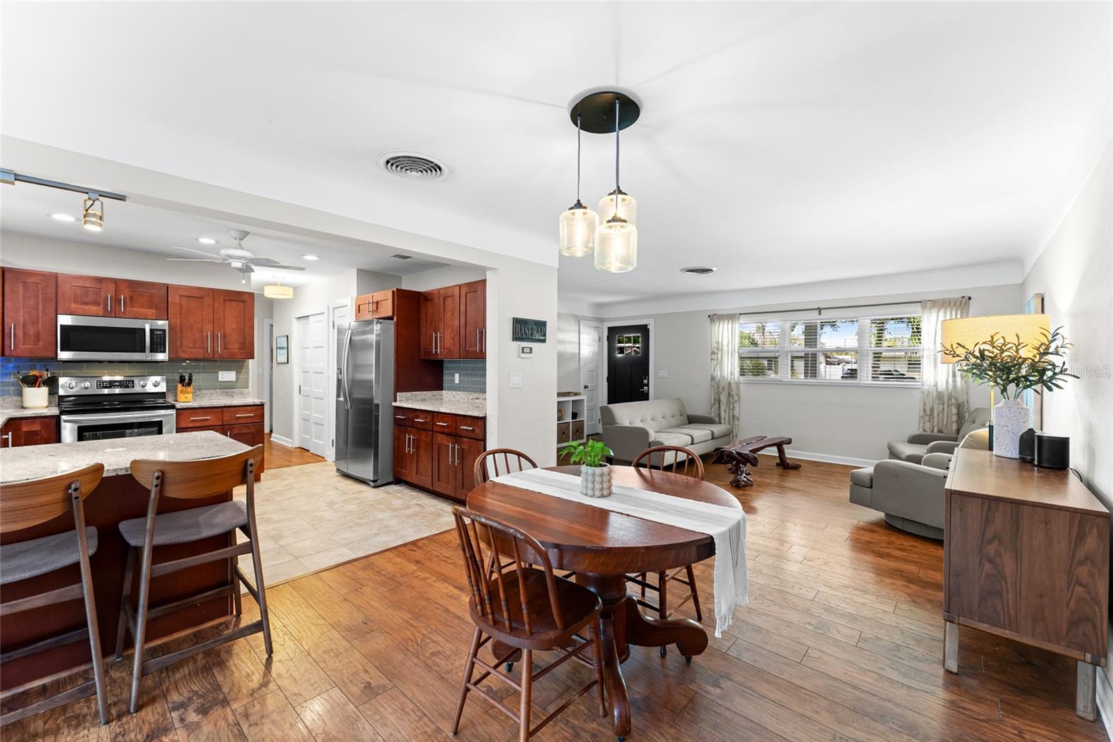 LAKE LOUISE - Residential