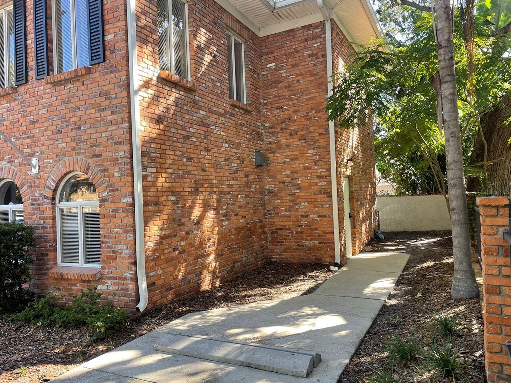 Photo of 3050 S Dale Mabry Hwy. Hwy, Tampa, FL 33629 (MLS # TB8441494)