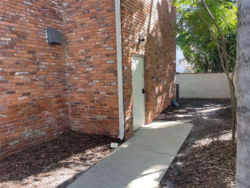 Photo of 3050 S Dale Mabry Hwy. Hwy, Tampa, FL 33629 (MLS # TB8441494)