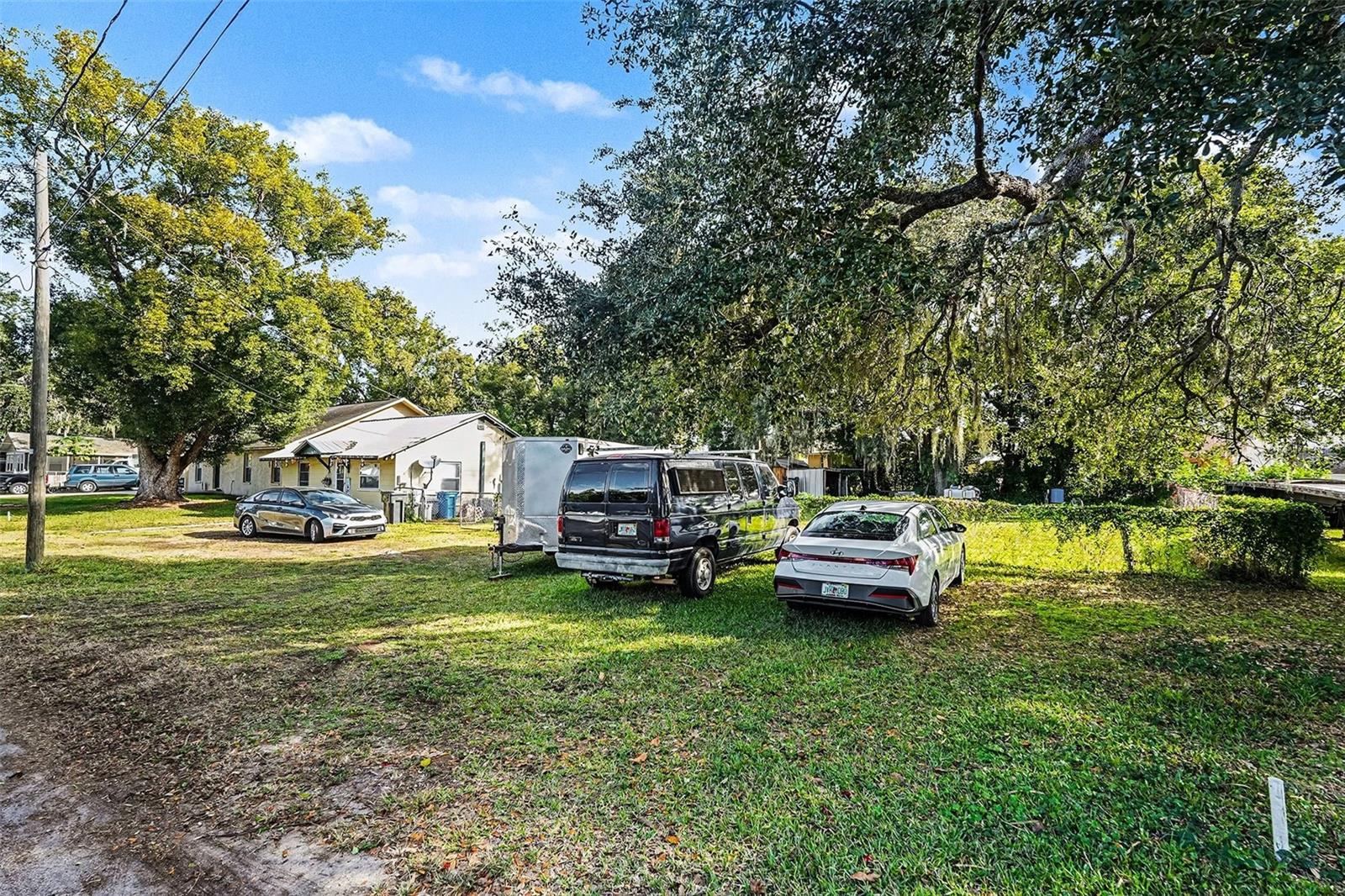 LYNWOOD PARK - Residential