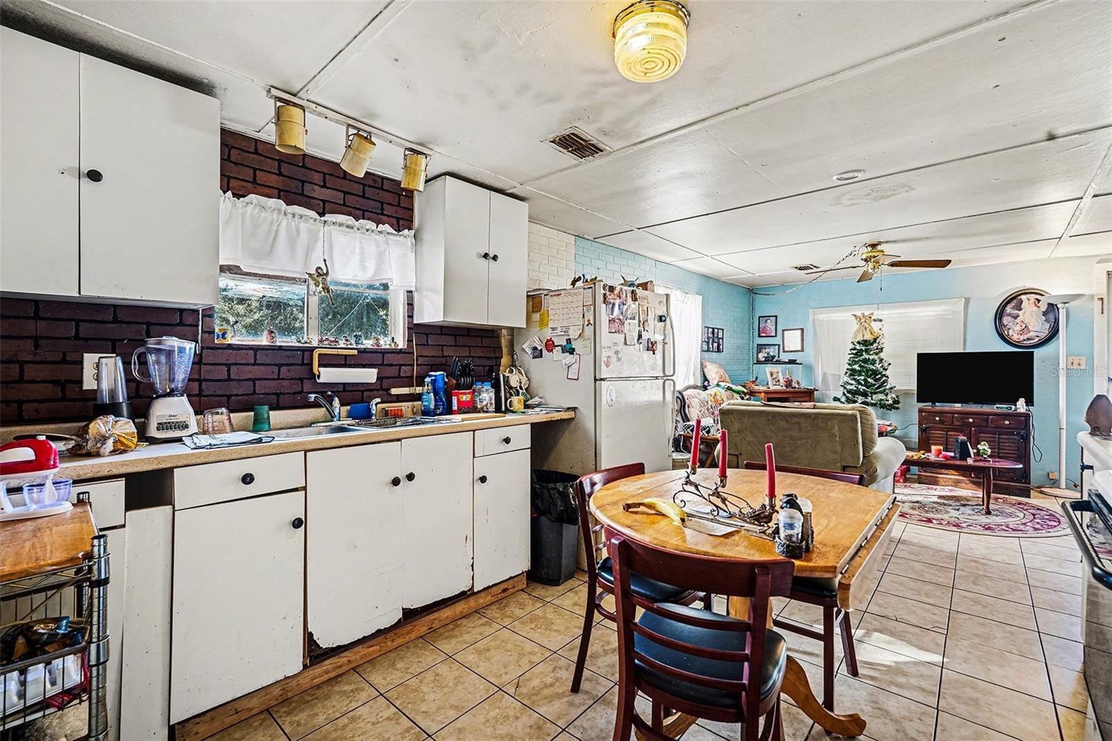 LYNWOOD PARK - Residential