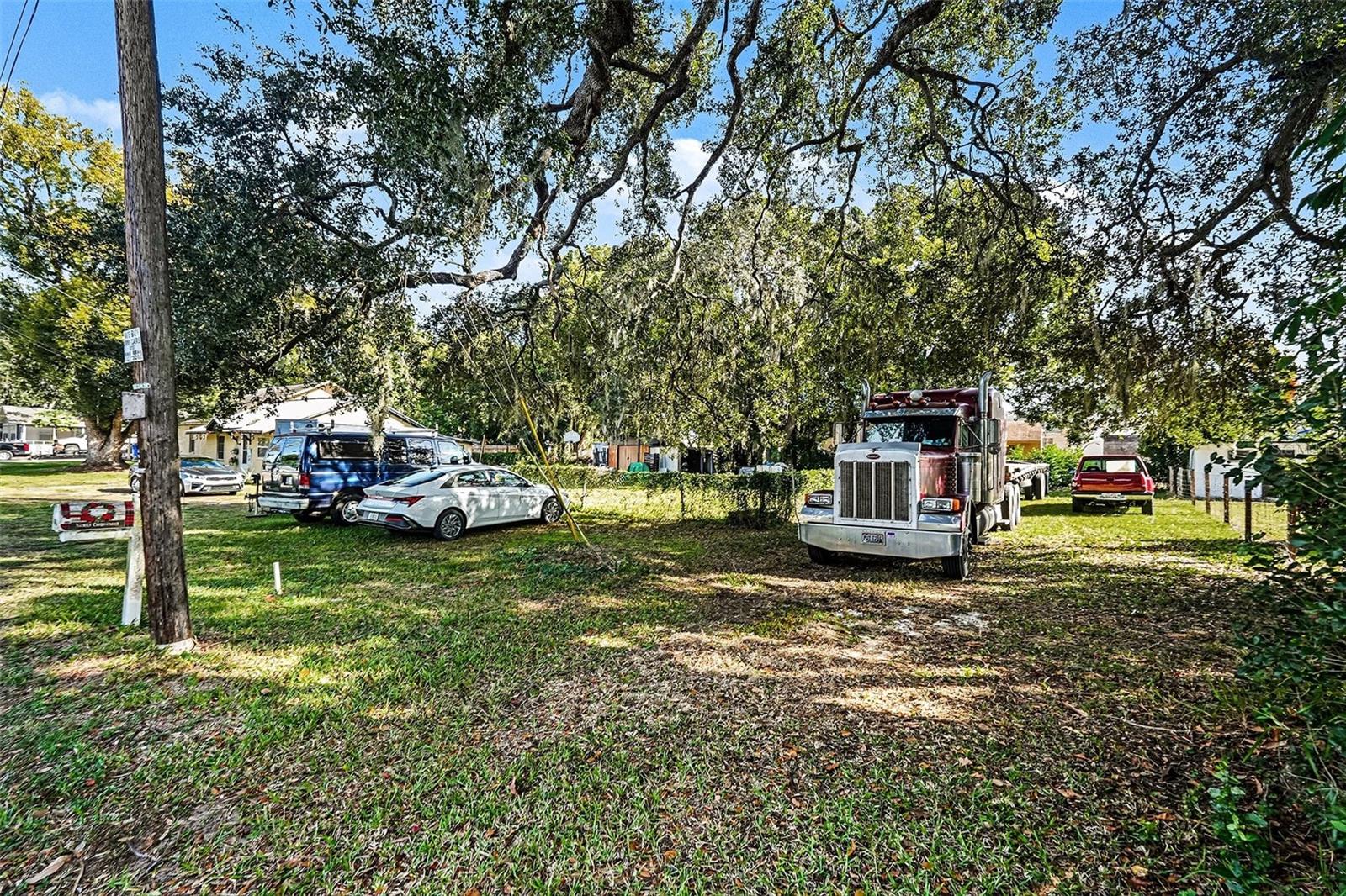 LYNWOOD PARK - Residential