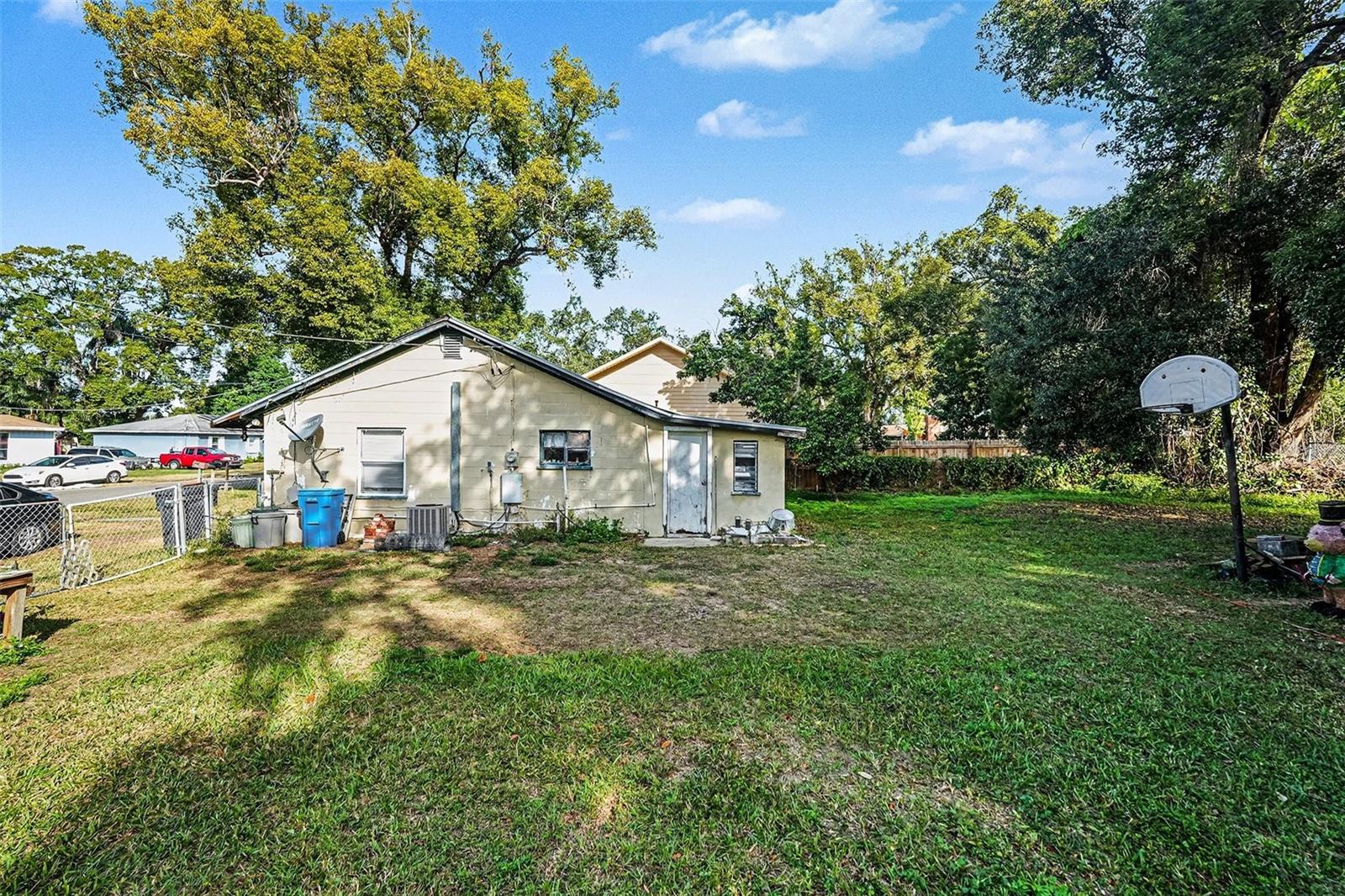 LYNWOOD PARK - Residential