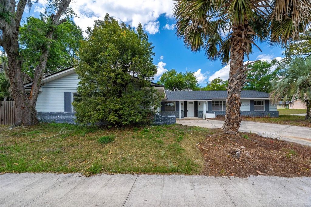 Photo of 2817 Arrow Lane, Orlando, FL 32808 (MLS # S5149410)