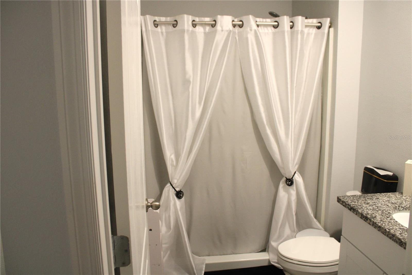 VICTORIA OAKS PH B - Residential