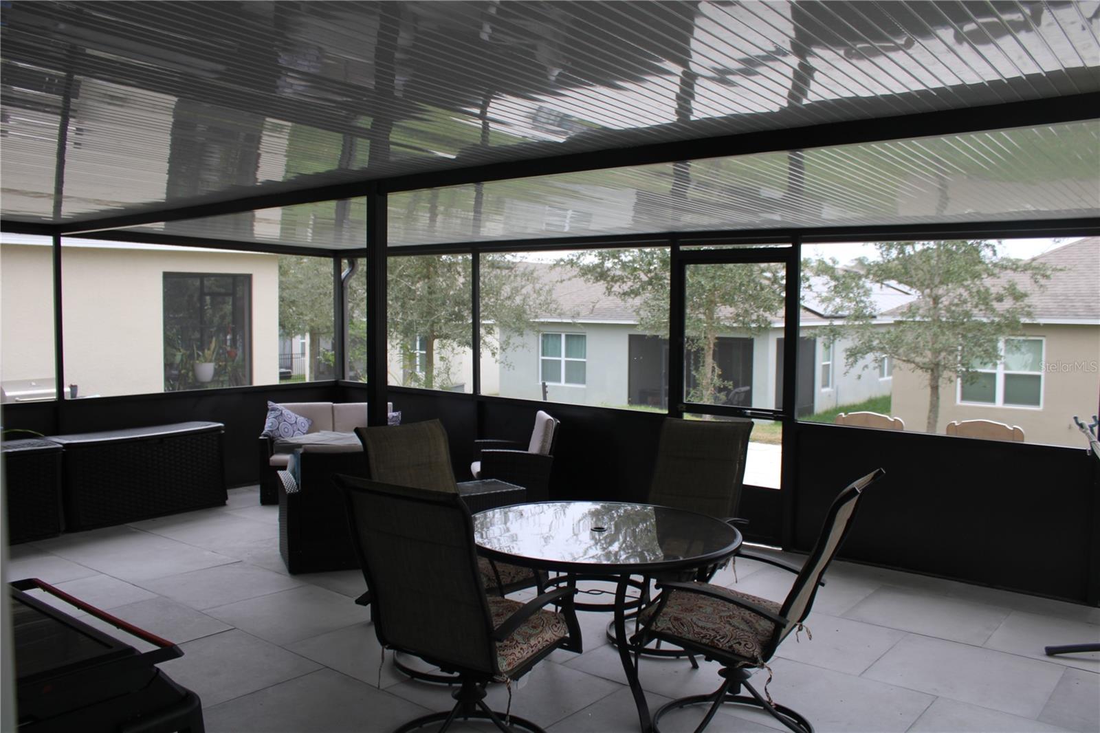 VICTORIA OAKS PH B - Residential