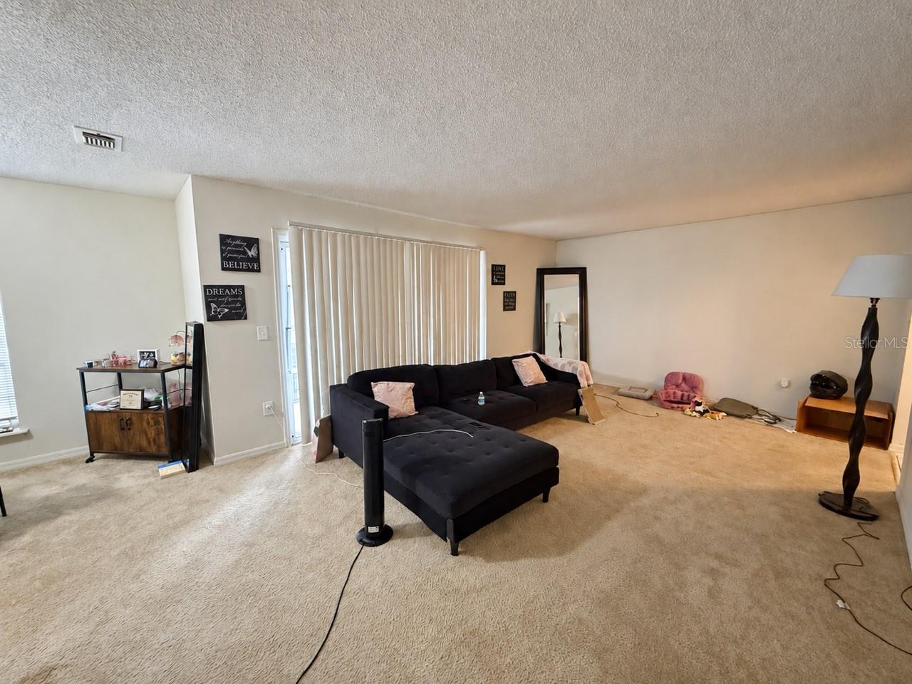 Casas a venda 4 - Jen Dantas 4171 VERSAILLES DRIVE 4171G