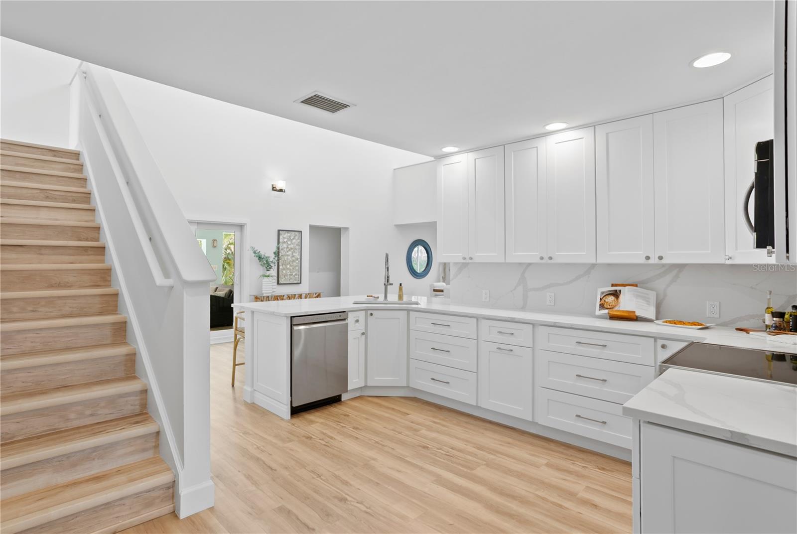 BELLE VISTA BEACH 1ST ADD - Residential