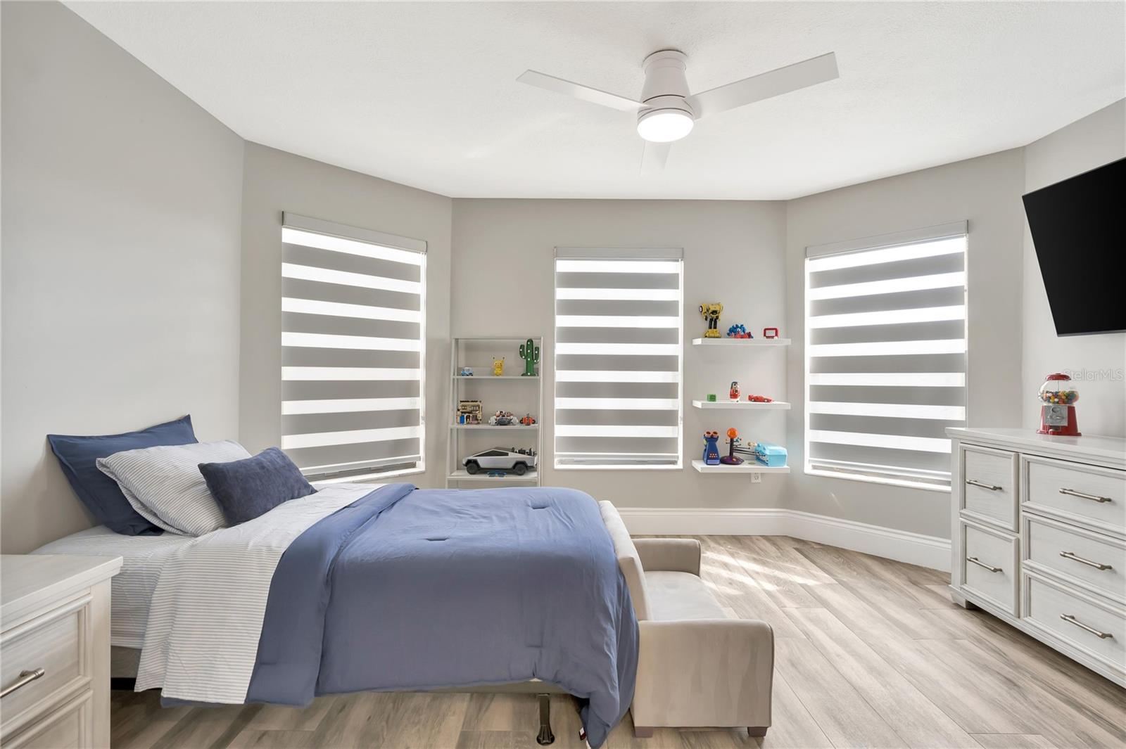 VILLA SONRISA CONDO - Residential