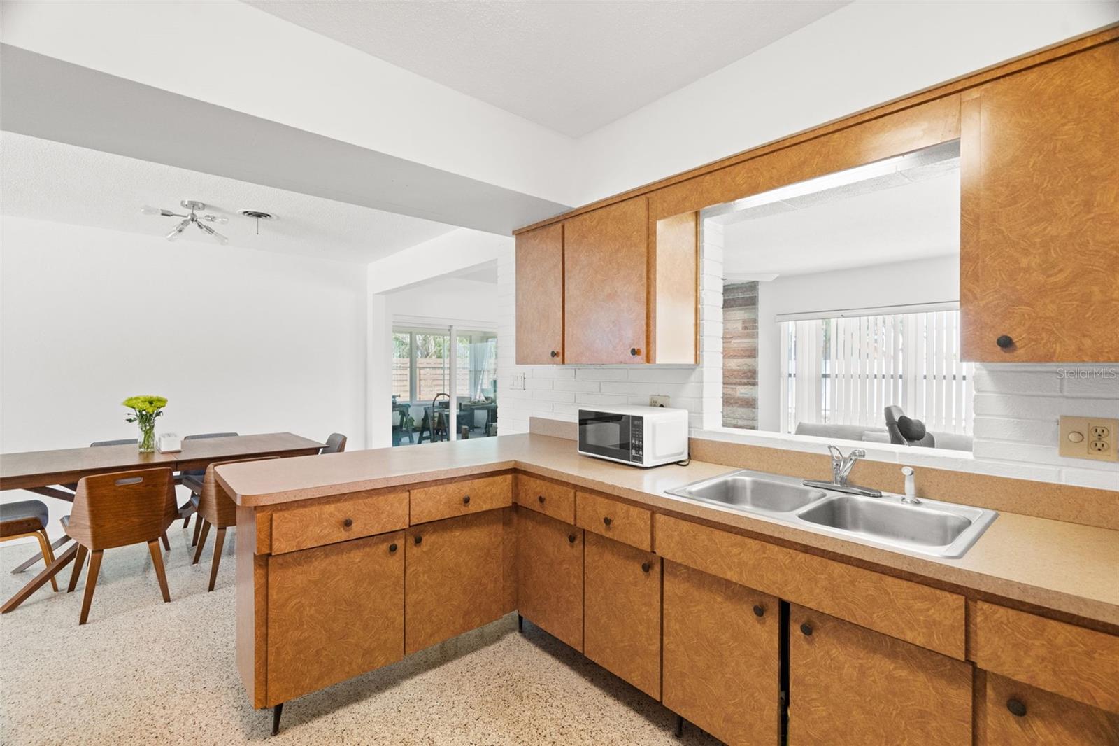 TROPICAL SHORES 3RD ADD - Residential