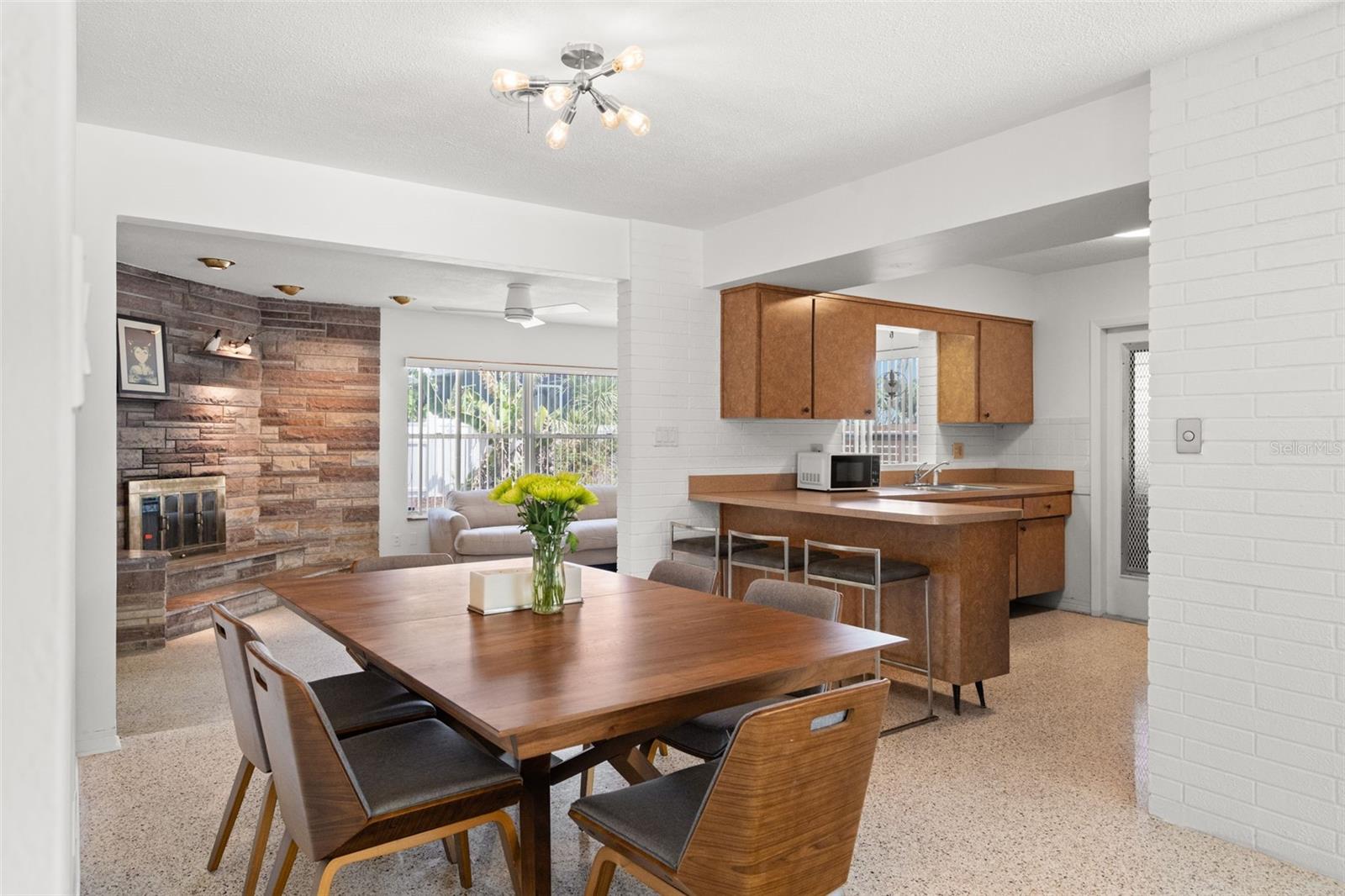 TROPICAL SHORES 3RD ADD - Residential