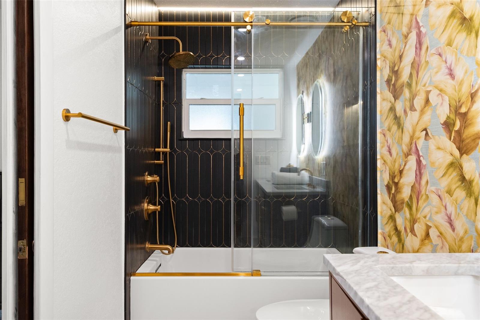 TROPICAL SHORES 3RD ADD - Residential