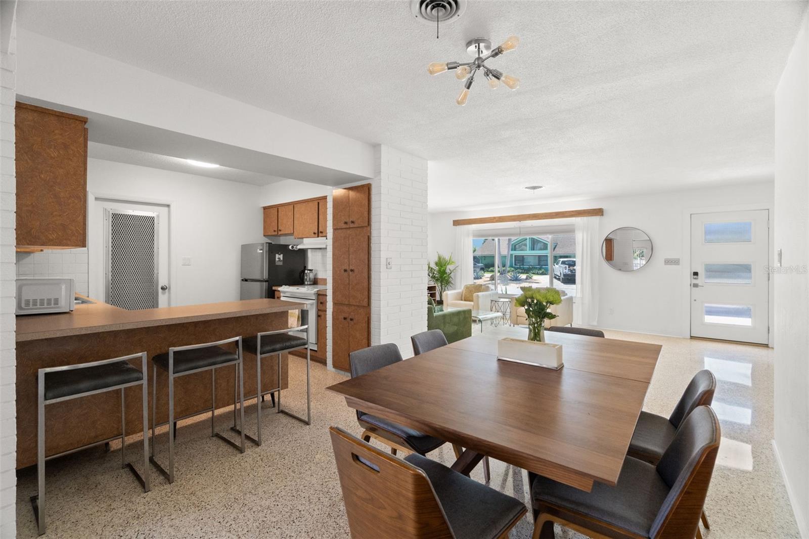 TROPICAL SHORES 3RD ADD - Residential