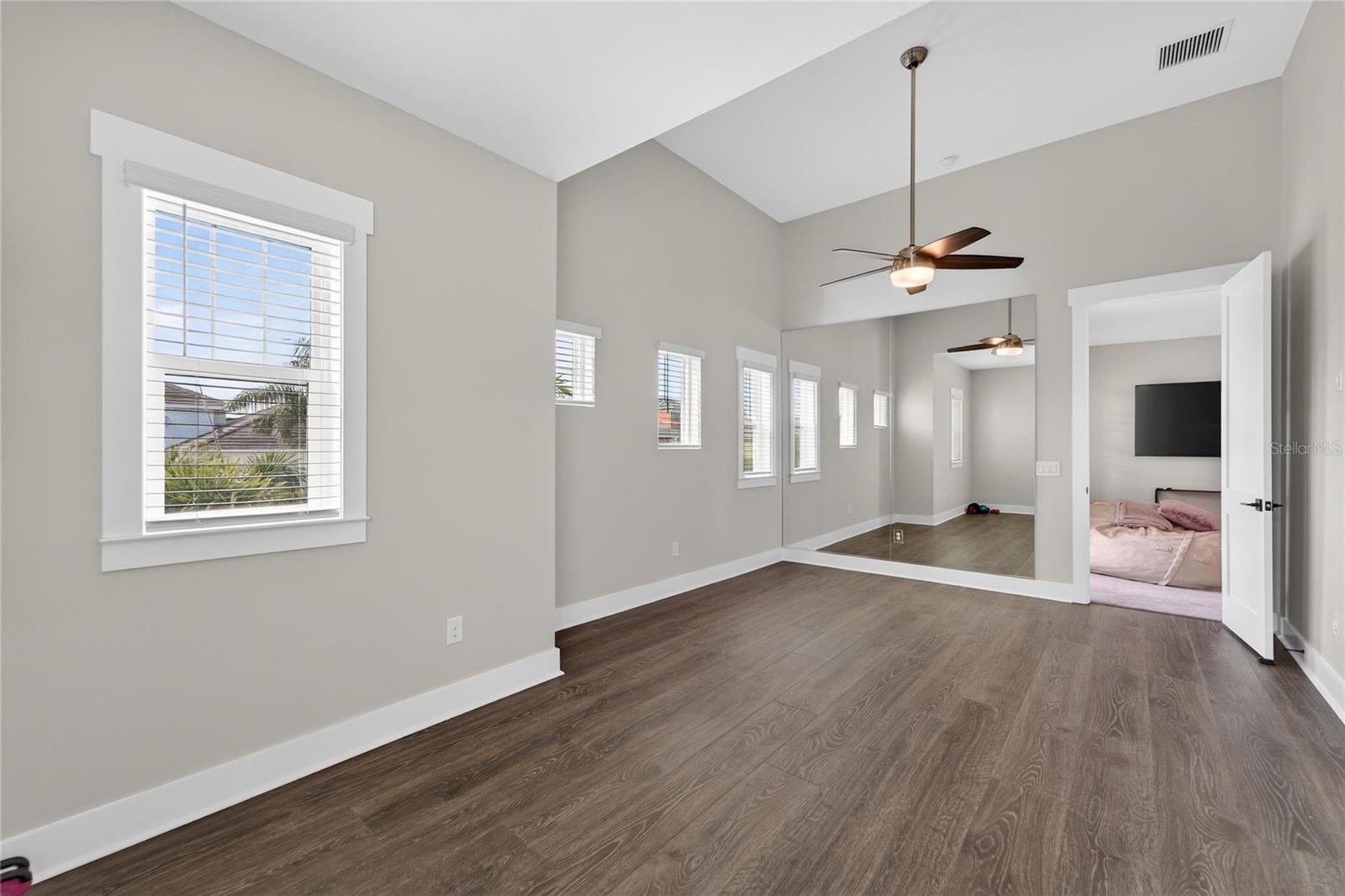 MIRABAY PH 2A-2 - Residential