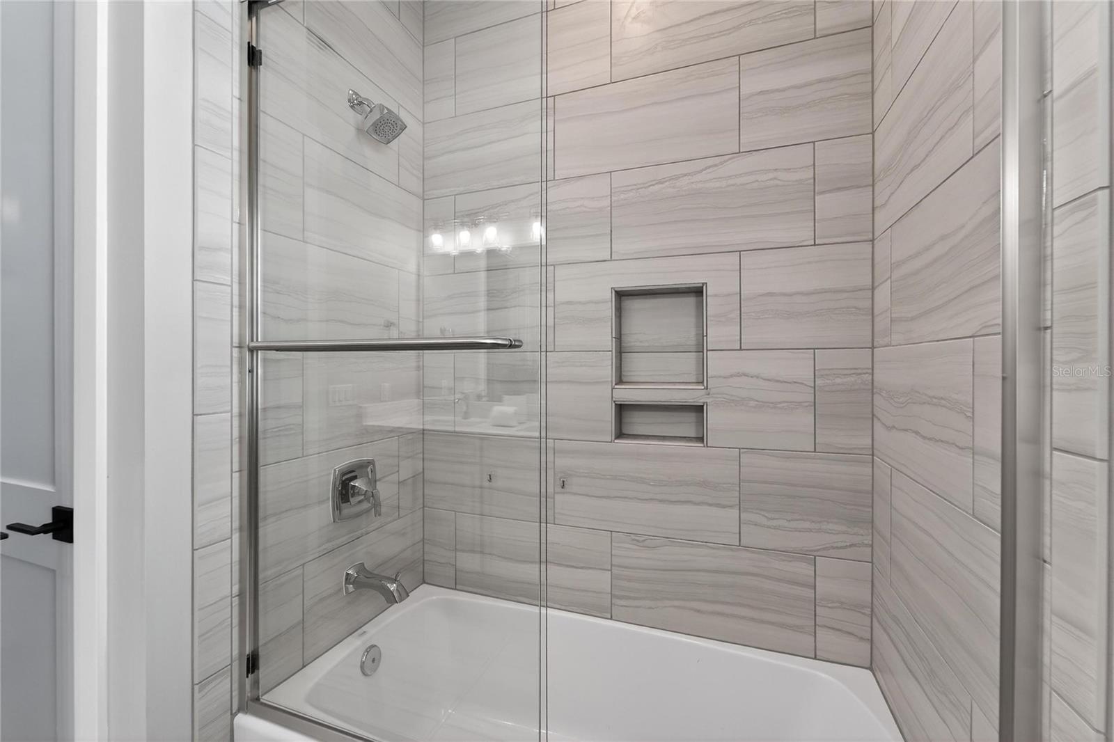 MIRABAY PH 2A-2 - Residential