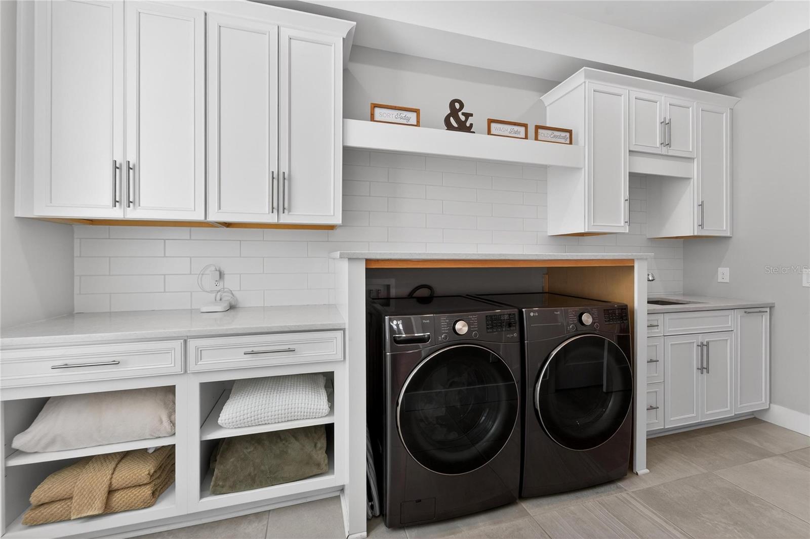 MIRABAY PH 2A-2 - Residential