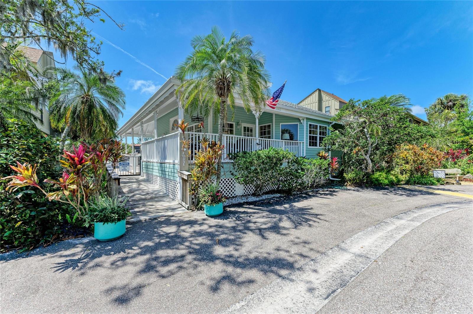 LAKE ARROWHEAD - Residential