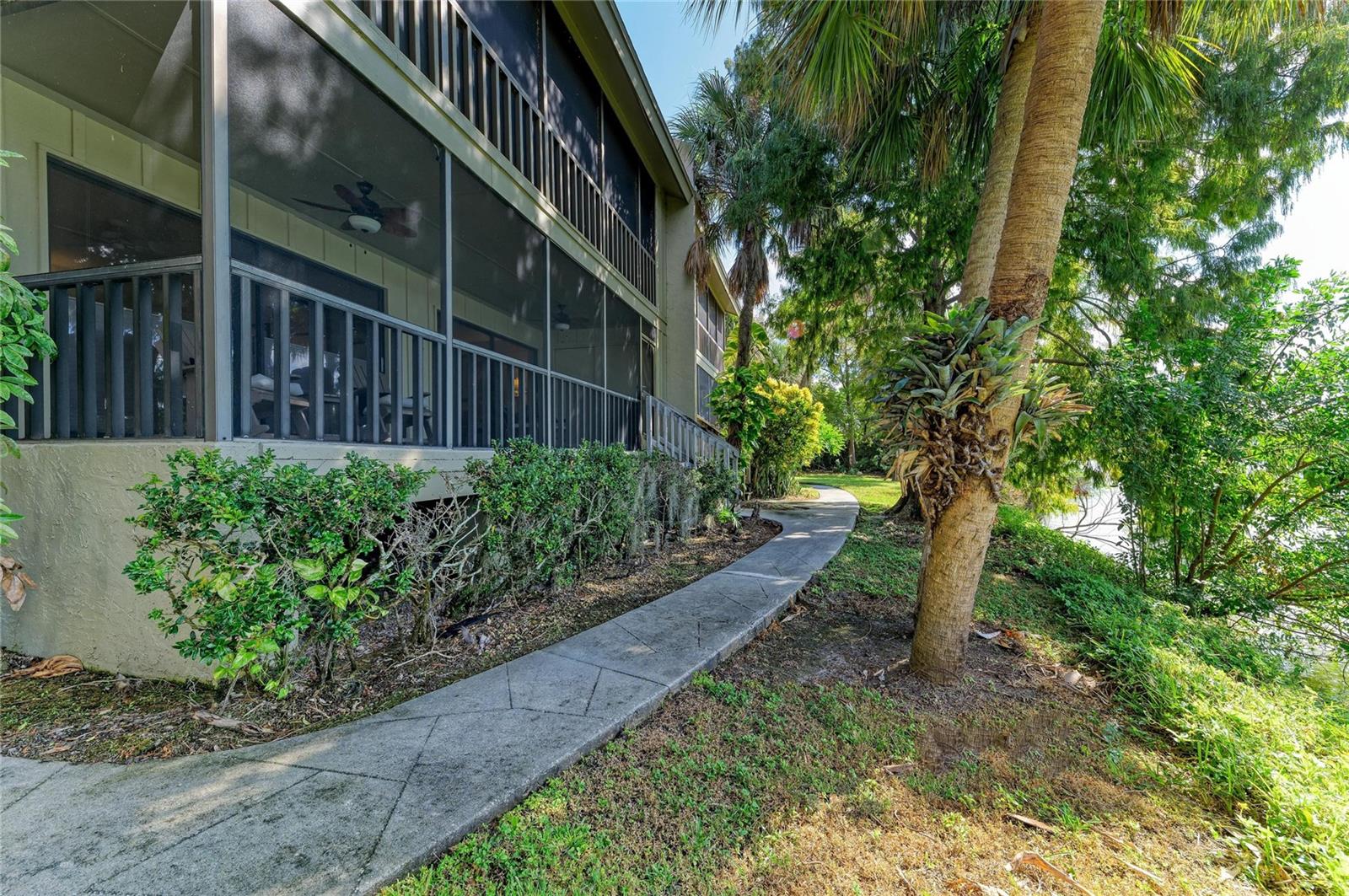 LAKE ARROWHEAD - Residential