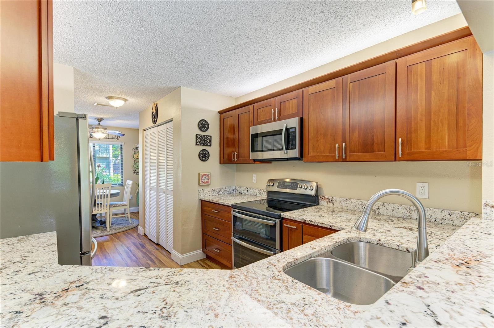 LAKE ARROWHEAD - Residential