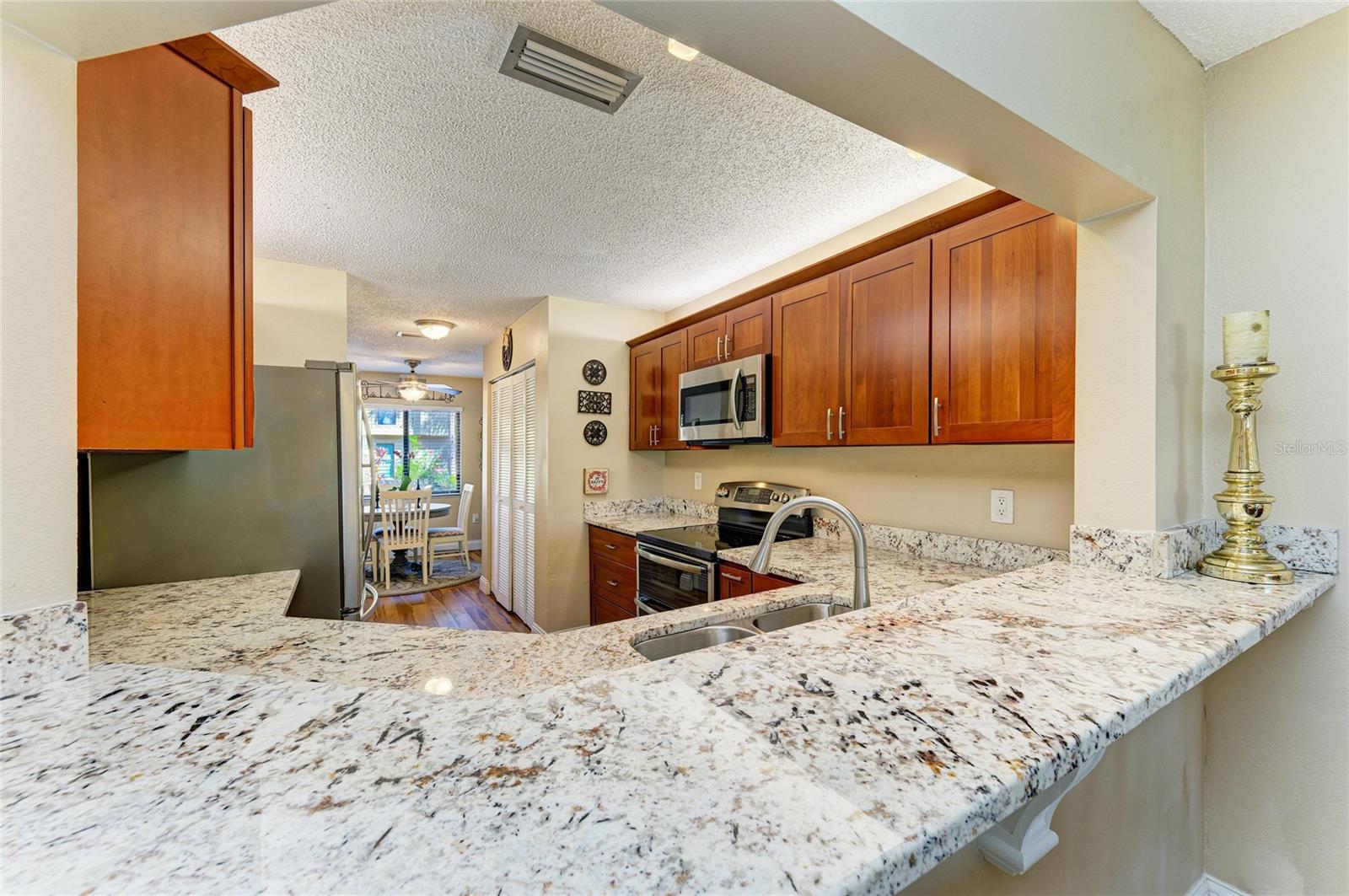 LAKE ARROWHEAD - Residential