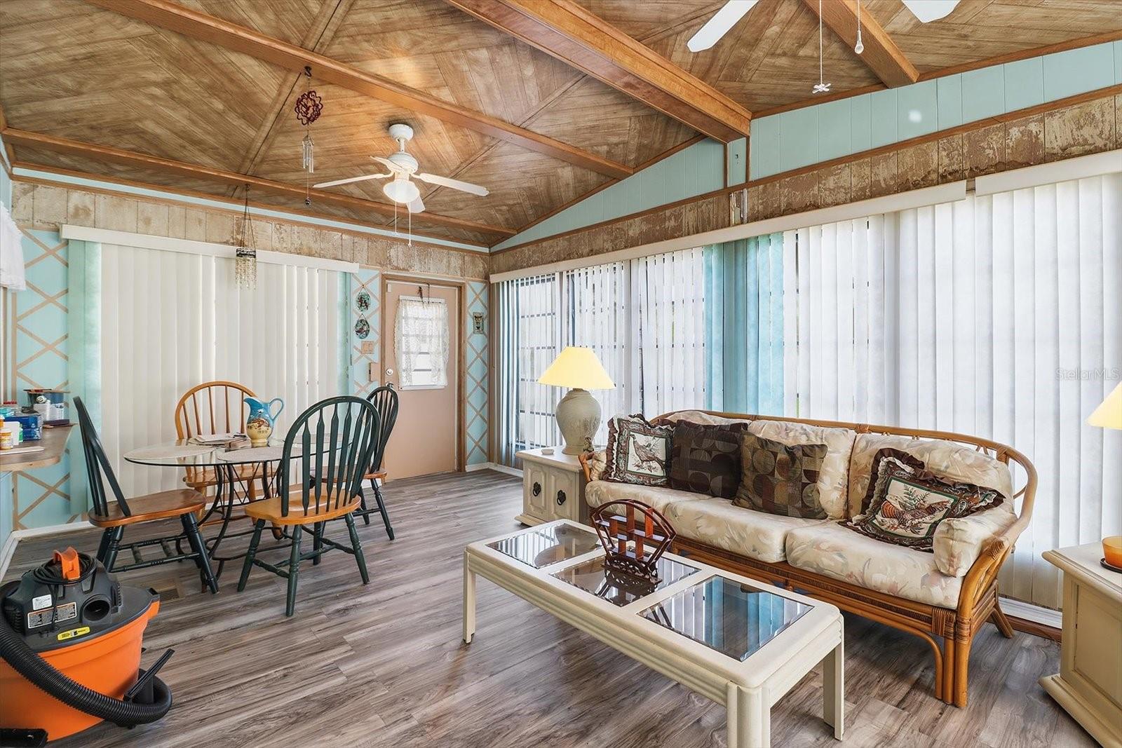 LAKE CONLEY - Residential