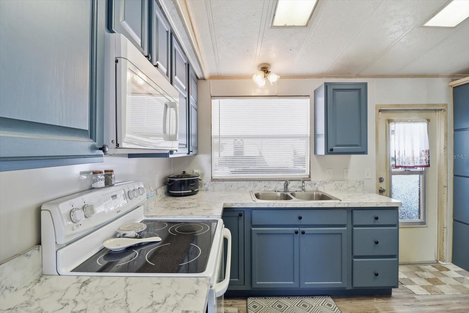 LAKE CONLEY - Residential