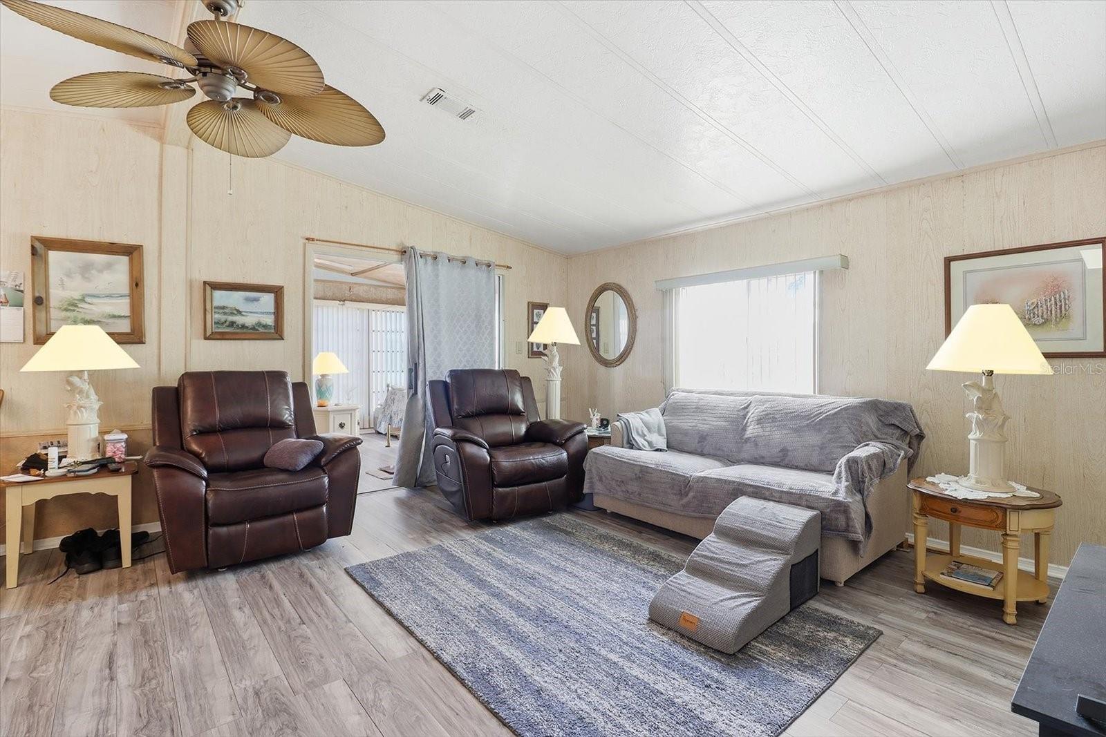 LAKE CONLEY - Residential