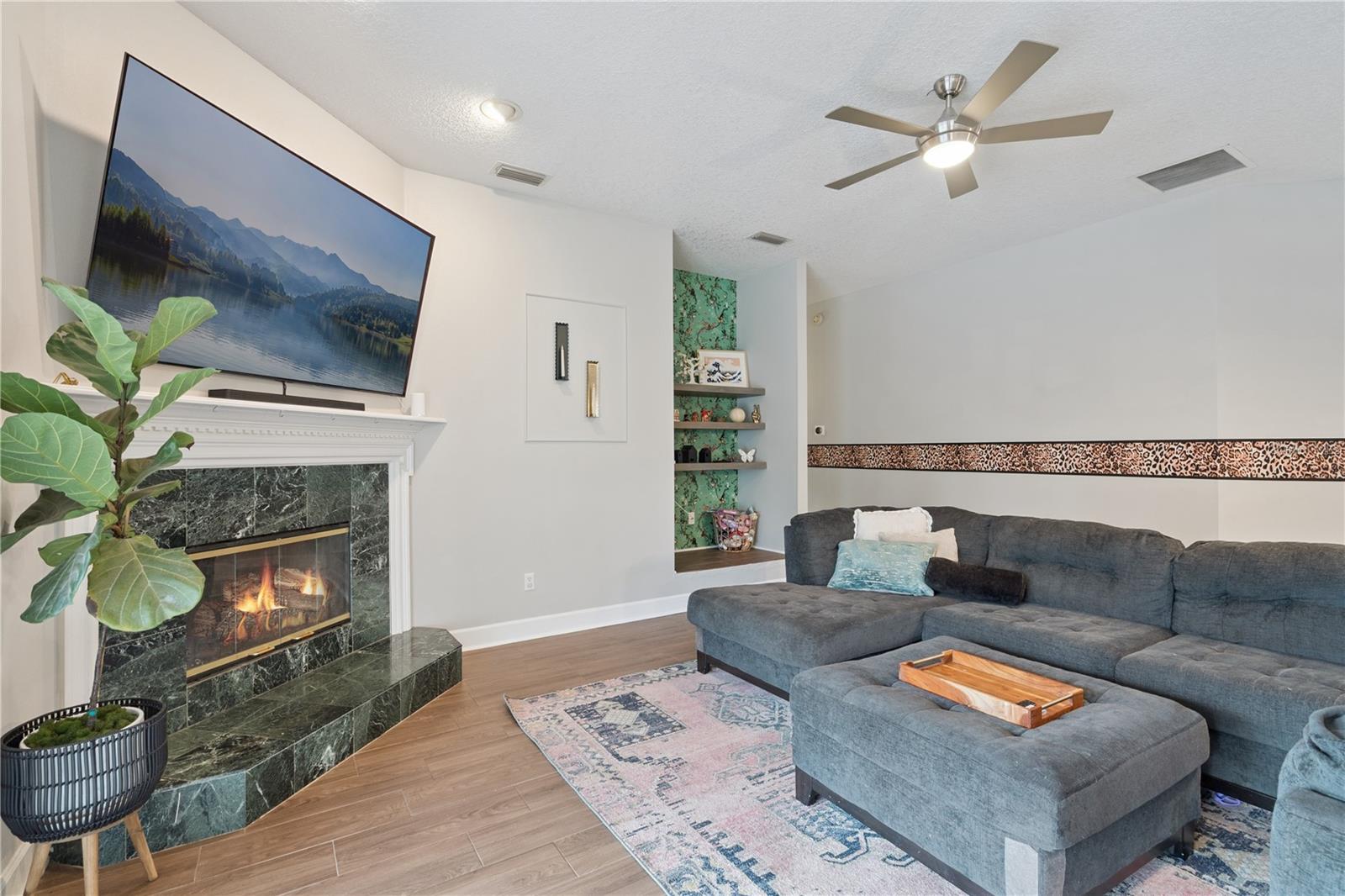 HUNTLEIGH WOODS - Residential