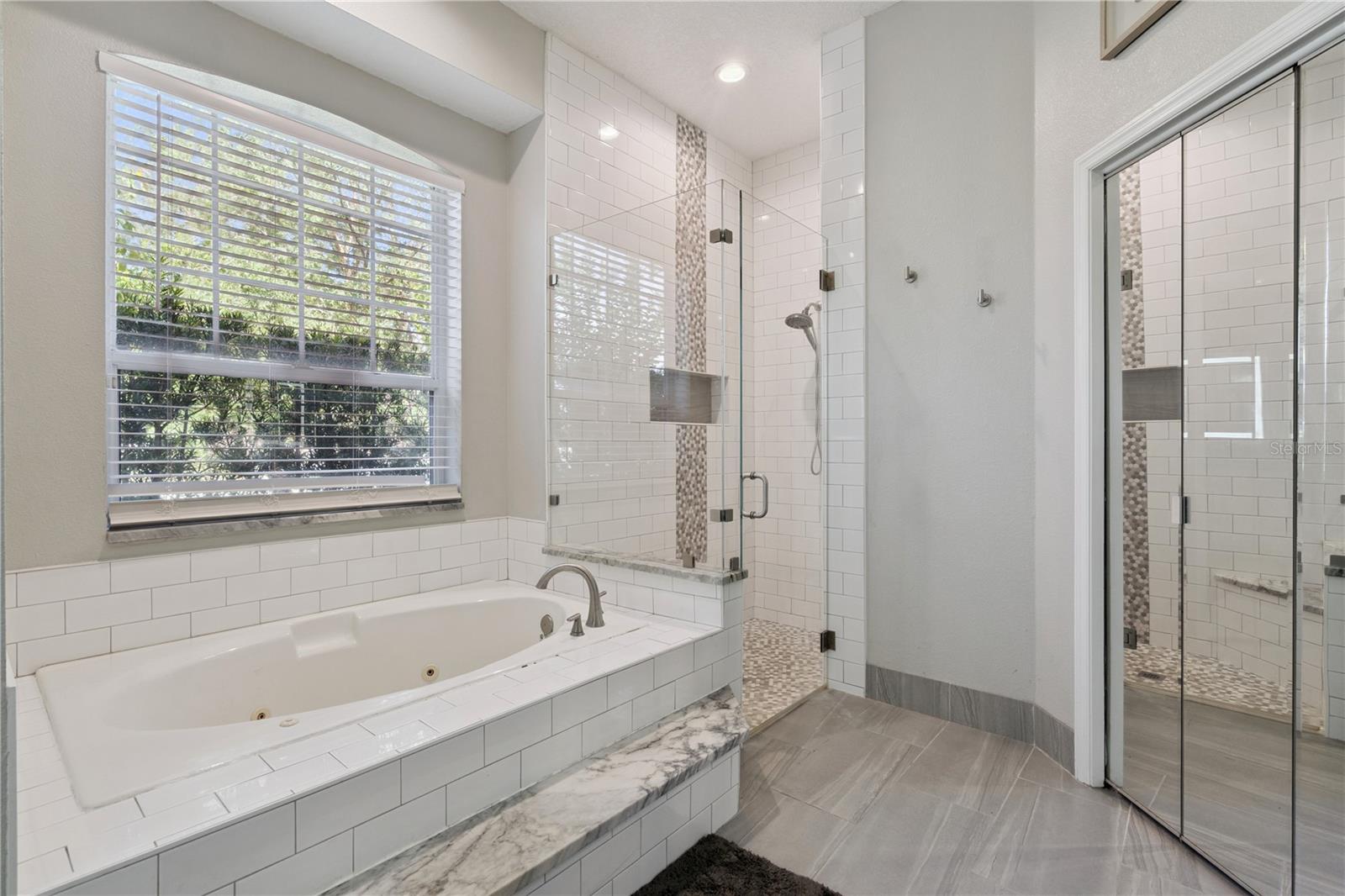HUNTLEIGH WOODS - Residential