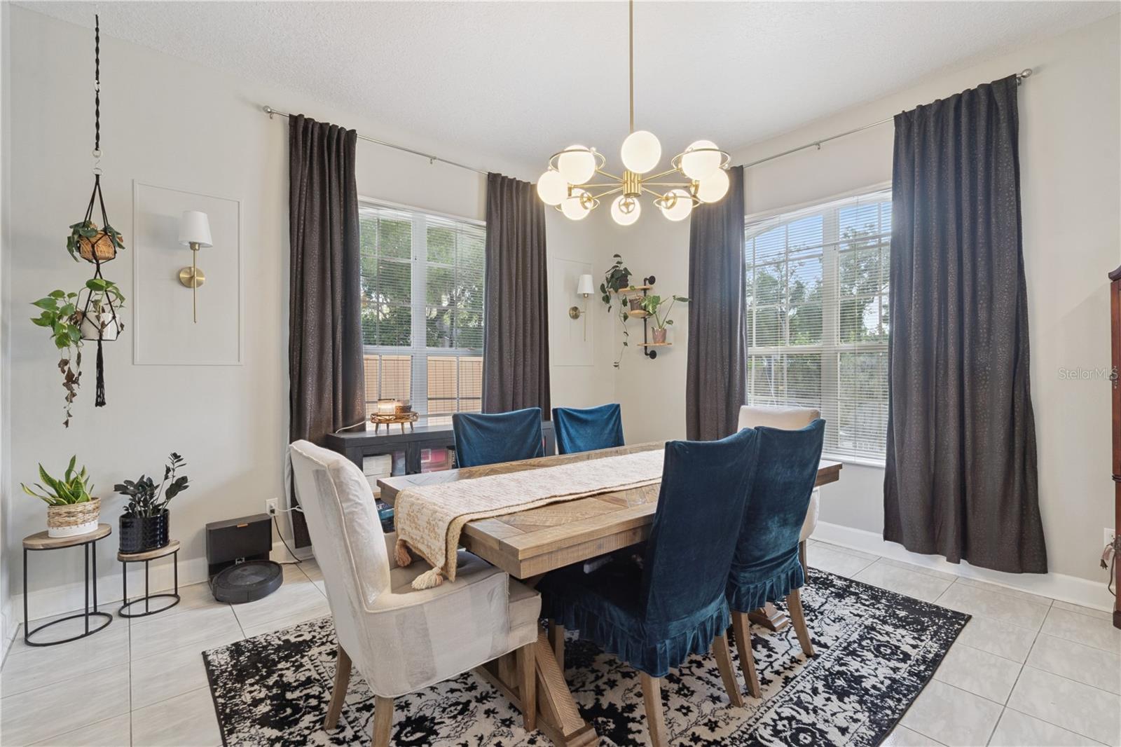 HUNTLEIGH WOODS - Residential