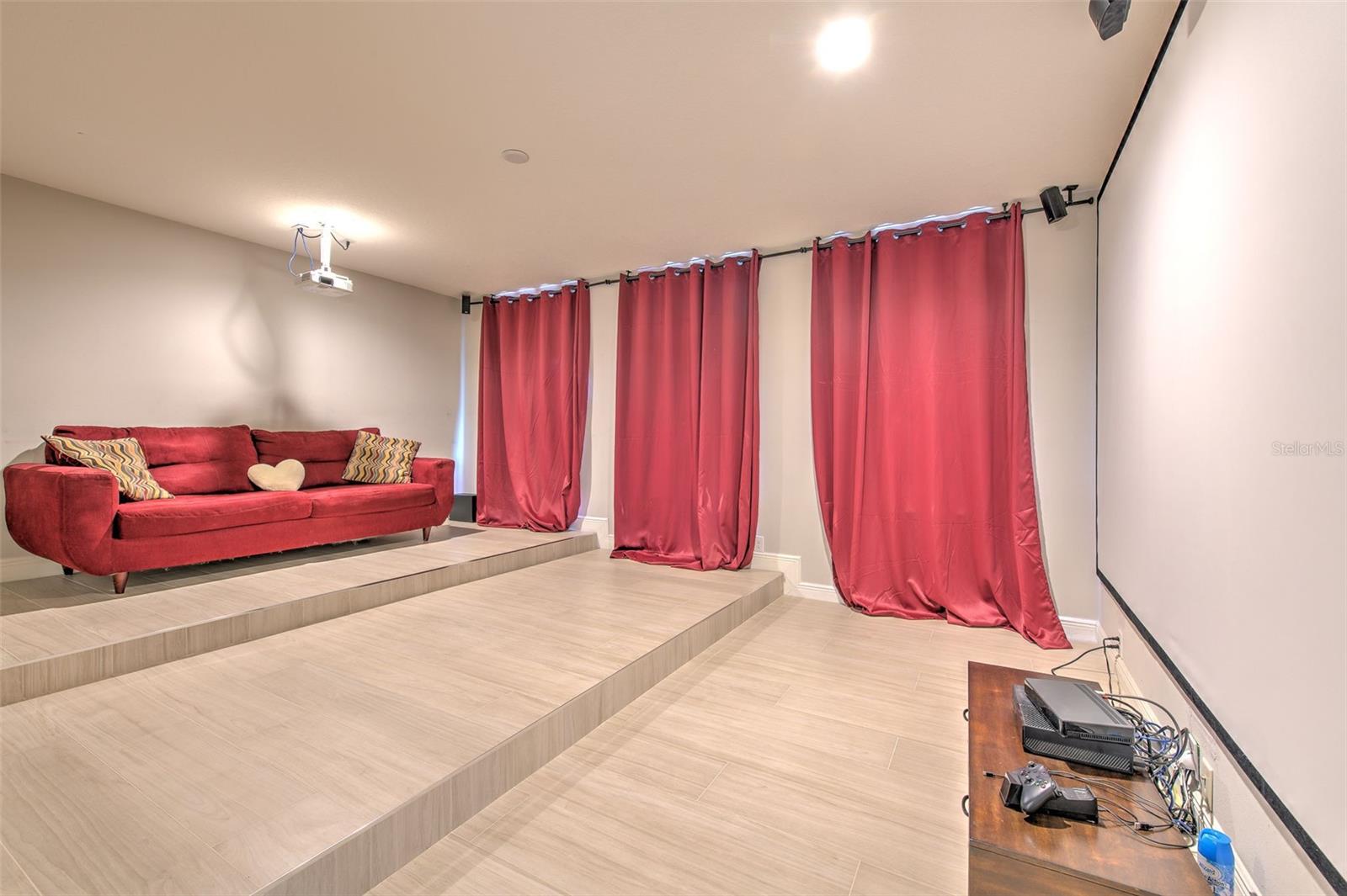 LA COLLINA PHS 2A & 2B - Residential