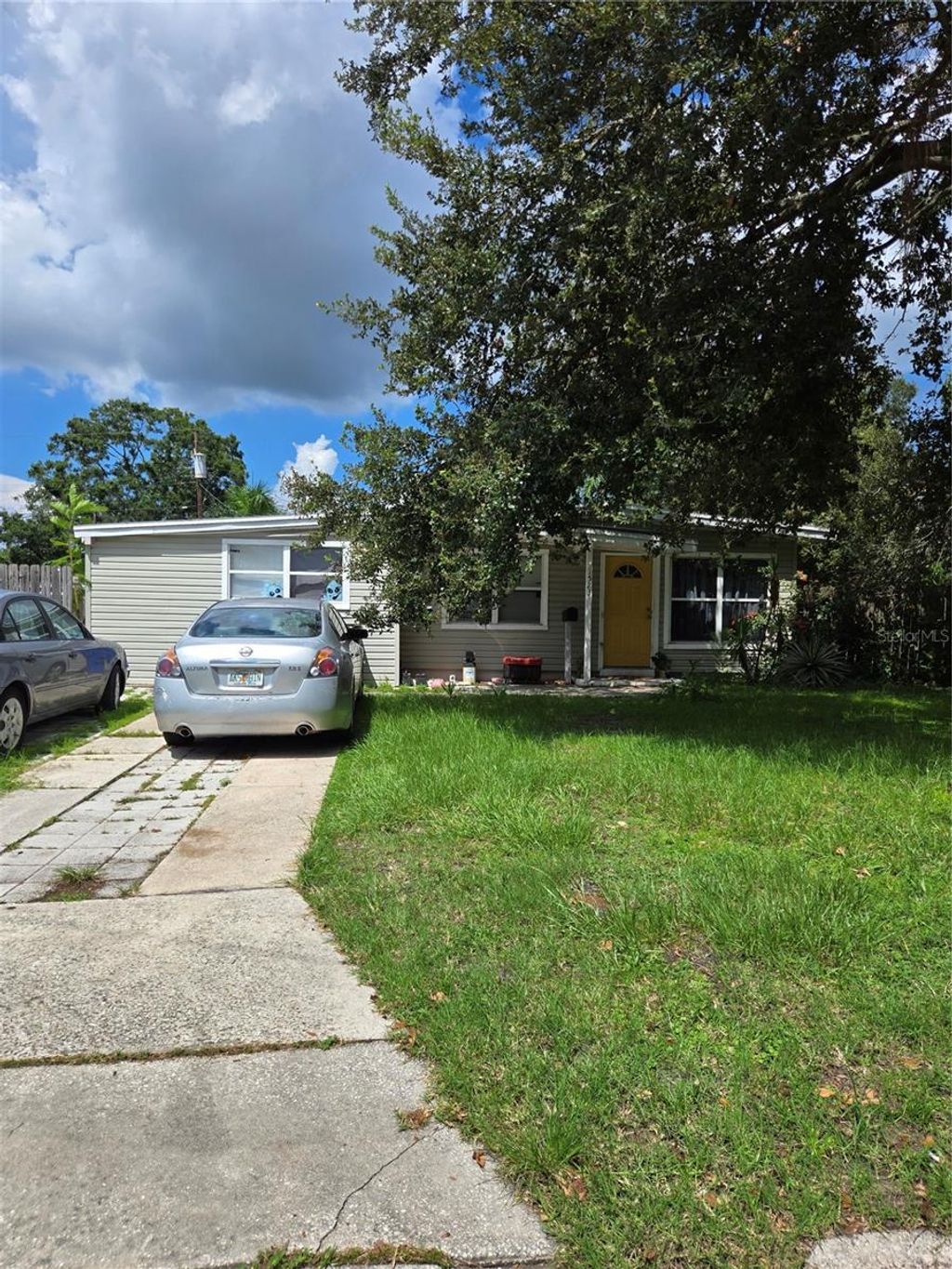 Photo of 1523 68th Avenue N, St Petersburg, FL 33702 (MLS # TB8428788)