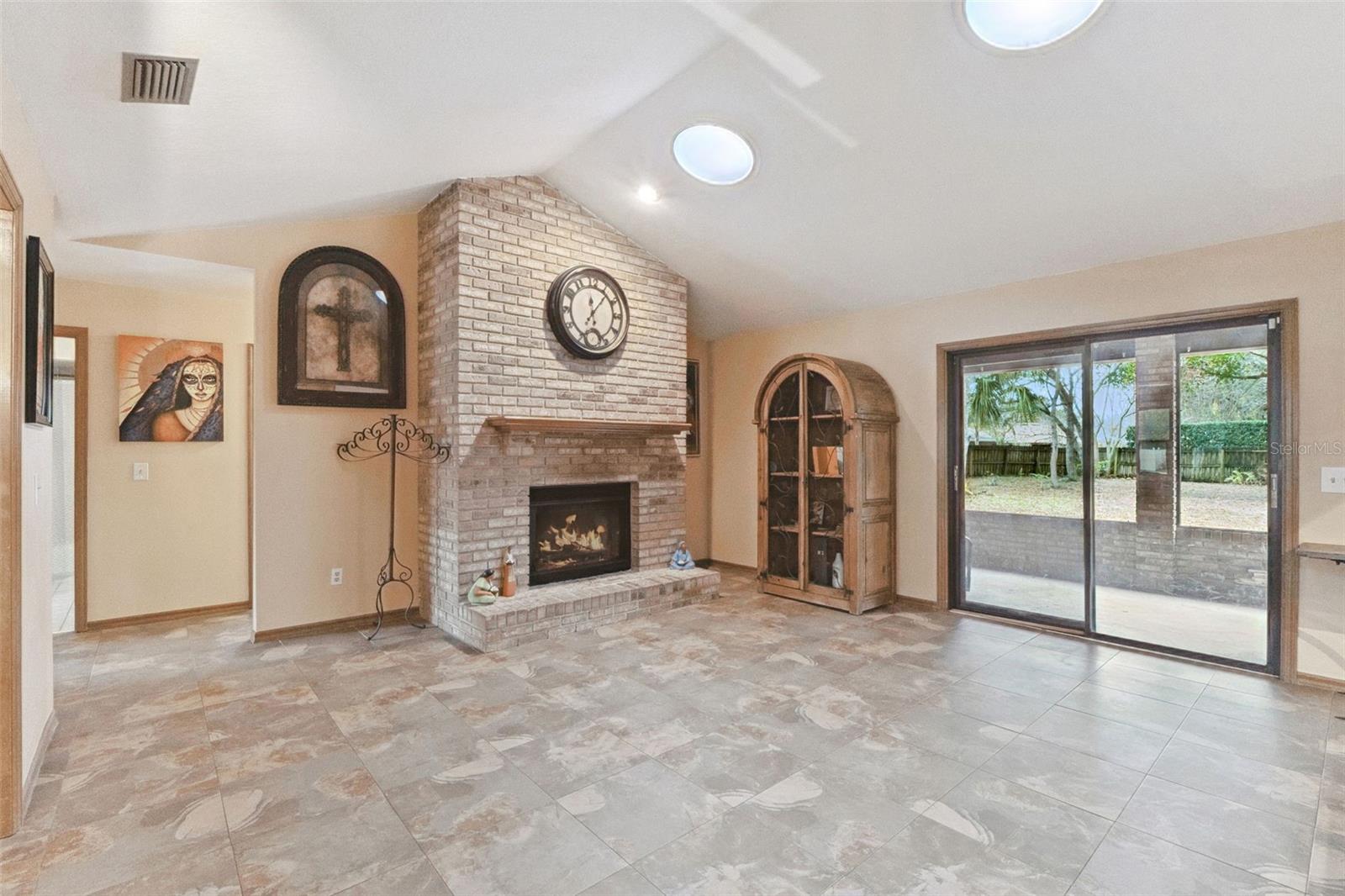 SUMMERHAVEN PH 02 - Residential