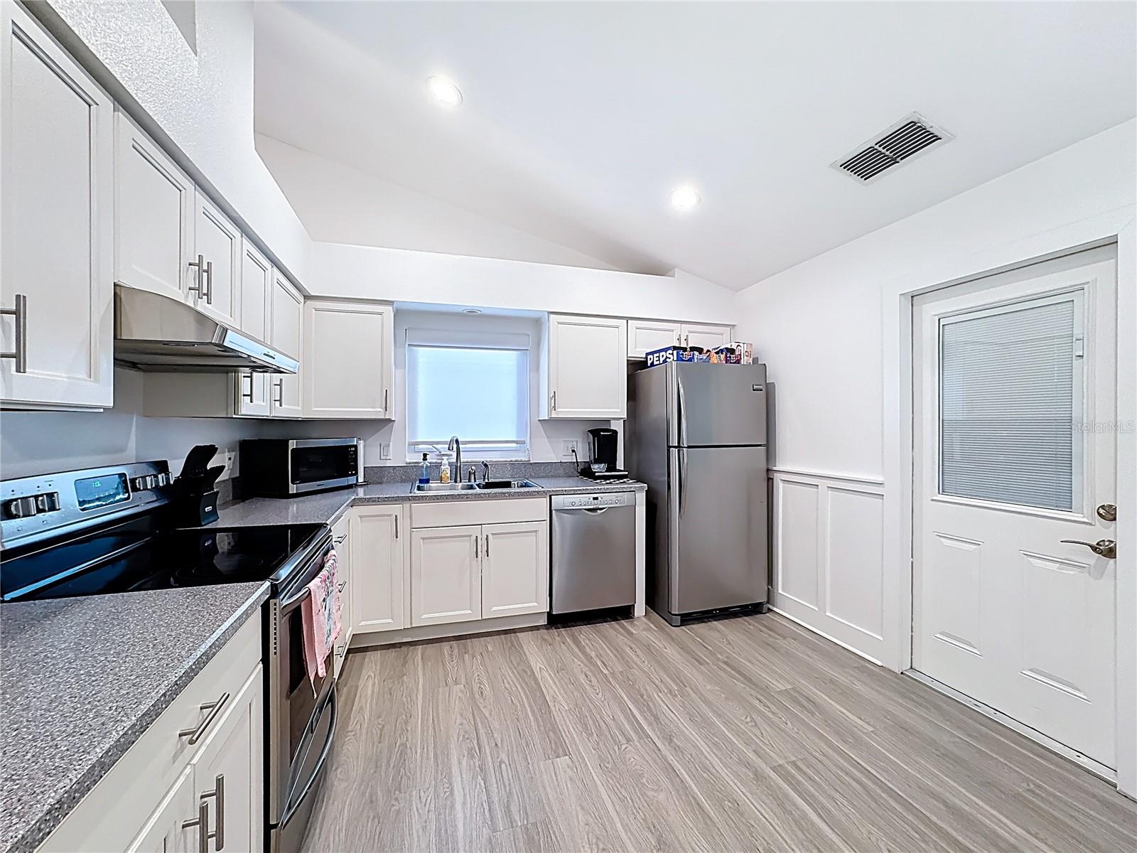 SUNCREST - Residential