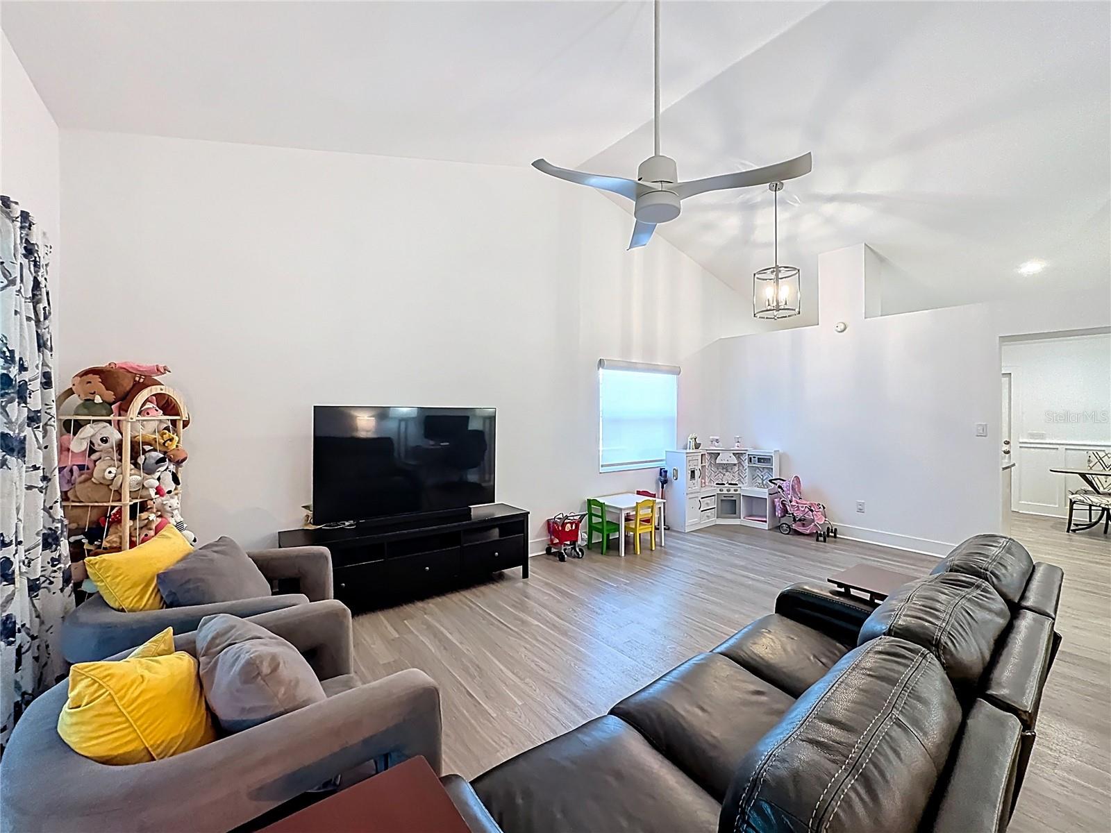 SUNCREST - Residential